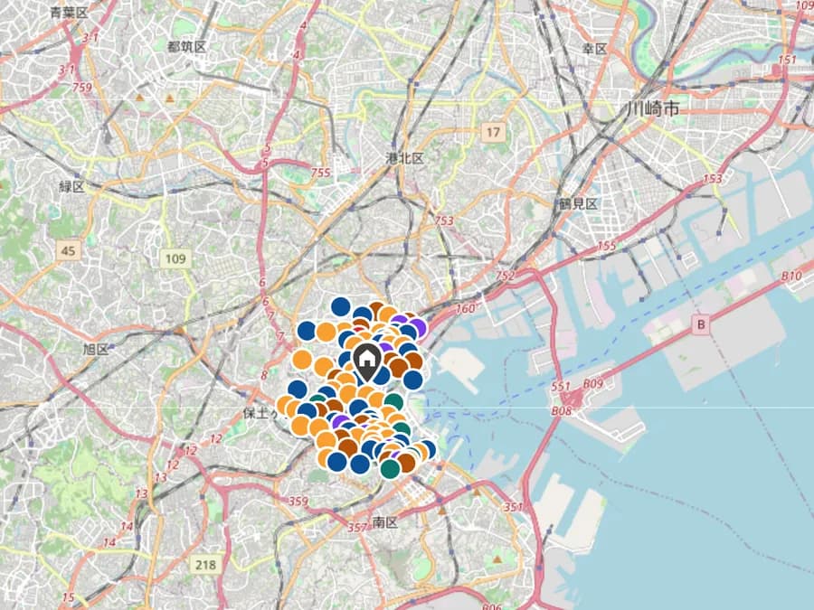 業種ごとに色分けされたピンが地図に並んでいる画面